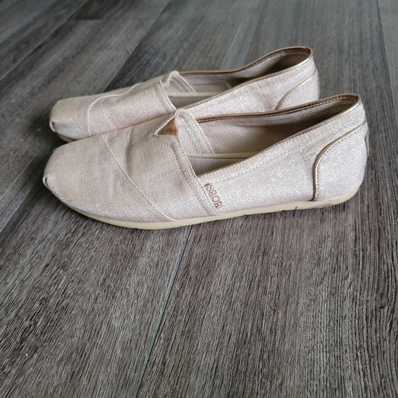 Rose Gold Bobs by Sketchers - Picture 3 of 6